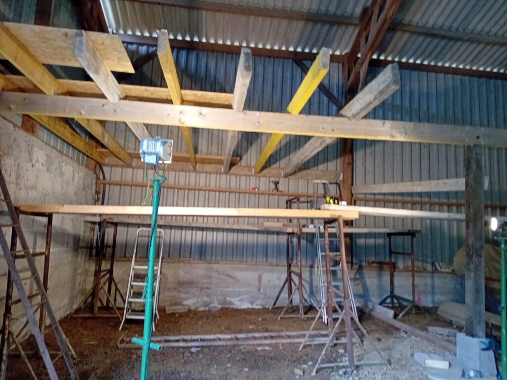 Amènagement mezzanine local 2cv club 35